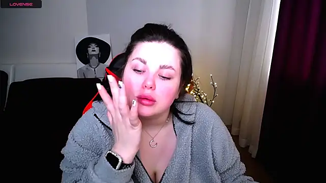 Emily Mo online show from March 5, 2025, 9:49 am