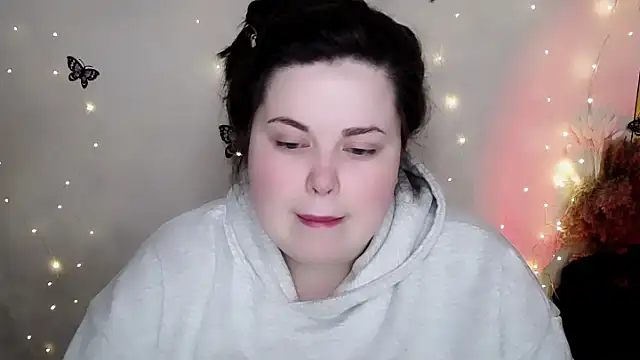 Emily Mo online show from February 7, 2026, 6:54 am