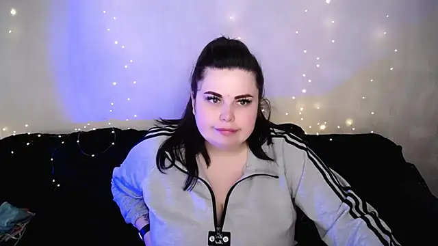 Emily Mo online show from March 5, 2026, 6:43 am