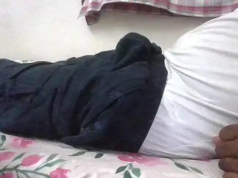 Snapshot of divi5555 chatting on April 1, 2026, 6:49 pm divi5555 online show from April 1, 2026, 6:49 pm