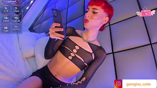 Snapshot of GeorginaCute_ chatting on October 6, 2025, 1:12 pm GeorginaCute online show from October 6, 2025, 1:12 pm