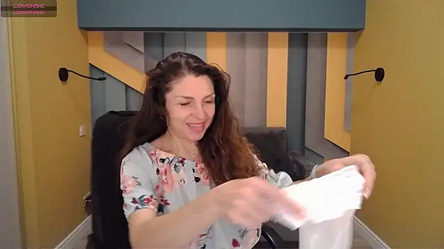 EllaLong online show from January 29, 2025, 12:35 pm