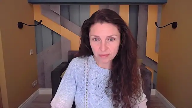 Snapshot of EllaLong chatting on April 29, 2026, 5:30 pm EllaLong online show from April 29, 2026, 5:30 pm