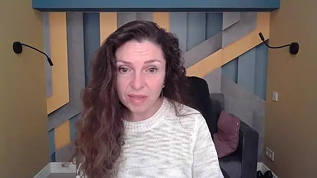 EllaLong online show from October 12, 2025, 11:33 am