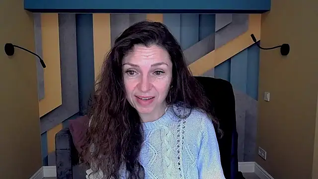 EllaLong online show from October 17, 2025, 11:34 am