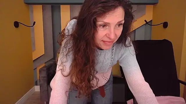 Snapshot of EllaLong chatting on May 2, 2026, 11:37 am EllaLong online show from May 2, 2026, 11:37 am