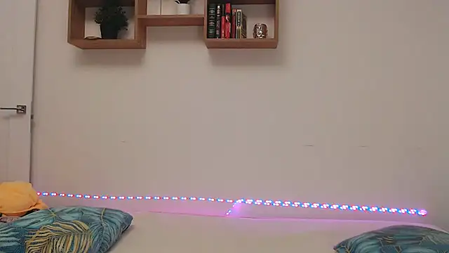 Karolina love  online show from October 11, 2025, 6:53 pm