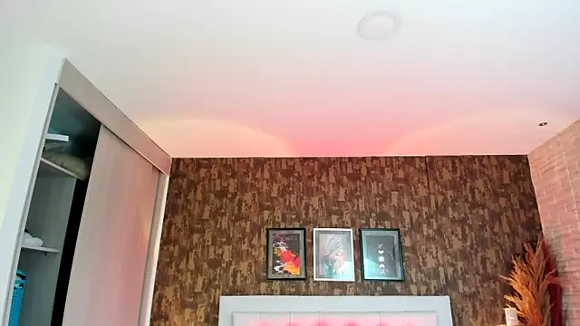 Snapshot of kitty__horny chatting on February 3, 2025, 5:46 pm kitty  horny online show from February 3, 2025, 5:46 pm