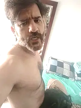 Snapshot of Maxi_TheBigDaddy chatting on November 15, 2025, 3:27 pm Maxi TheBigDaddy online show from November 15, 2025, 3:27 pm