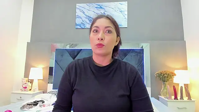 Lauralove 69 online show from October 14, 2025, 8:09 pm