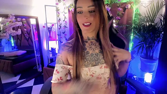 Snapshot of Megan_inked chatting on March 22, 2025, 3:09 am Megan inked online show from March 22, 2025, 3:09 am