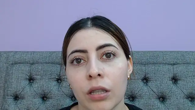 LilaSuni online show from October 22, 2025, 6:18 pm