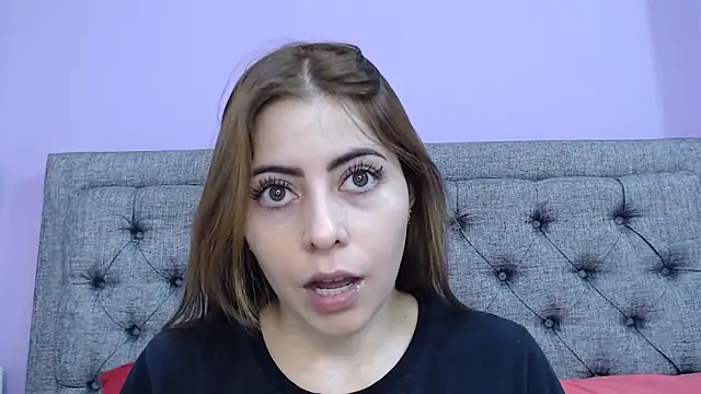 LilaSuni online show from November 24, 2025, 2:06 pm