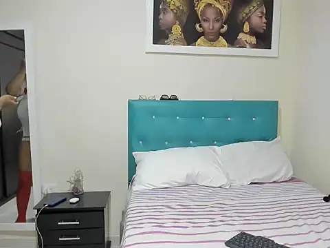 megan-hotxx online show from September 30, 2025, 2:39 am