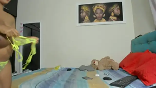 Snapshot of megan-hotxx chatting on April 16, 2026, 2:56 am megan-hotxx online show from April 16, 2026, 2:56 am