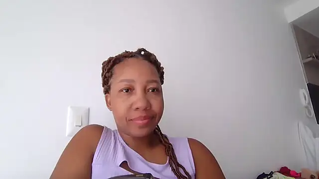 Snapshot of megan-hotxx chatting on March 22, 2026, 1:23 pm megan-hotxx online show from March 22, 2026, 1:23 pm