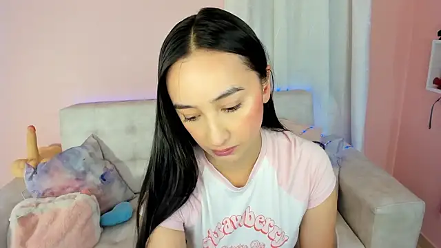 Snapshot of tinysara chatting on March 1, 2025, 4:33 pm tinysara online show from March 1, 2025, 4:33 pm