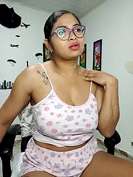 chalohott online show from October 22, 2025, 9:42 am