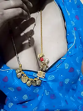 Snapshot of tuttifrutti17 chatting on September 25, 2025, 5:30 pm tuttifrutti17 online show from September 25, 2025, 5:30 pm