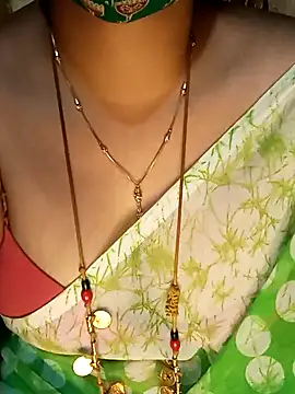 Snapshot of tuttifrutti17 chatting on February 13, 2025, 4:50 pm tuttifrutti17 online show from February 13, 2025, 4:50 pm