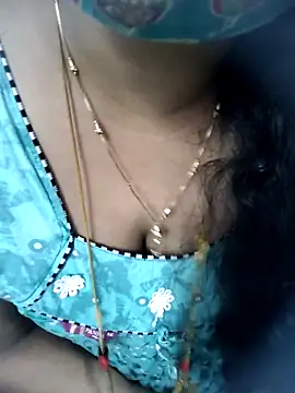 Snapshot of tuttifrutti17 chatting on March 20, 2026, 4:57 am tuttifrutti17 online show from March 20, 2026, 4:57 am