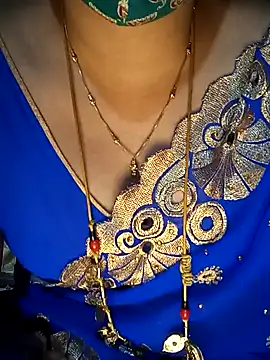 Snapshot of tuttifrutti17 chatting on January 6, 2025, 5:38 pm tuttifrutti17 online show from January 6, 2025, 5:38 pm