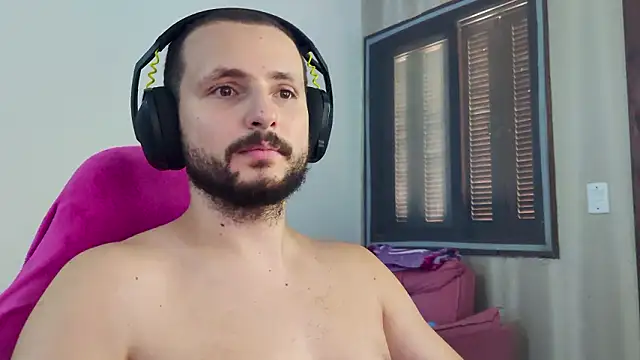 Snapshot of iurytx chatting on February 9, 2026, 5:11 pm iurytx online show from February 9, 2026, 5:11 pm