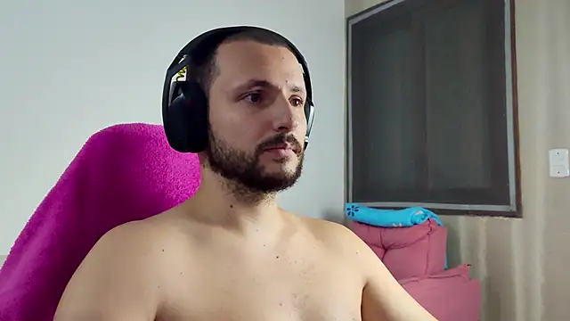 Snapshot of iurytx chatting on February 1, 2026, 7:28 am iurytx online show from February 1, 2026, 7:28 am