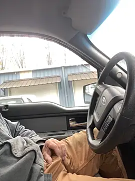 Snapshot of Themechanic420 chatting on December 4, 2024, 6:55 pm Themechanic420 online show from December 4, 2024, 6:55 pm