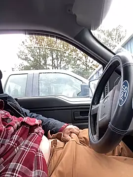 Snapshot of Themechanic420 chatting on January 7, 2025, 6:24 pm Themechanic420 online show from January 7, 2025, 6:24 pm