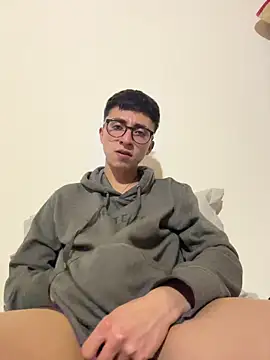 CamiRojas boy online show from November 5, 2025, 4:15 am