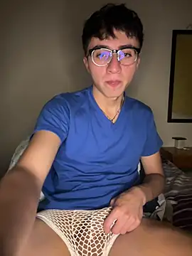 Snapshot of CamiRojas_boy chatting on August 5, 2026, 4:39 am CamiRojas boy online show from August 5, 2026, 4:39 am