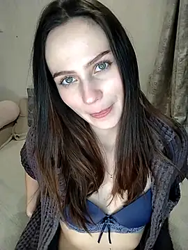 Hi cherry-333 online show from February 26, 2025, 5:42 pm