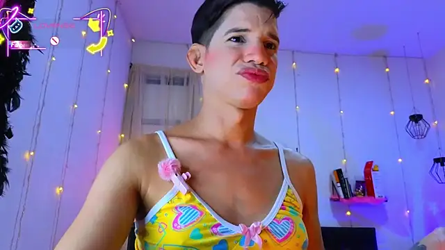 Ariel Femboy  online show from February 12, 2026, 5:40 am