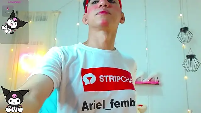 Snapshot of Ariel_Femboy_ chatting on February 23, 2025, 3:35 am Ariel Femboy online show from February 23, 2025, 3:35 am