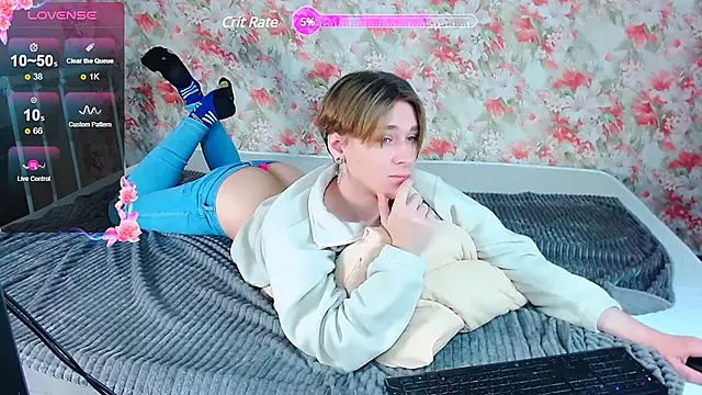 Snapshot of _YummyTony_ chatting on March 16, 2025, 3:17 pm YummyTony online show from March 16, 2025, 3:17 pm