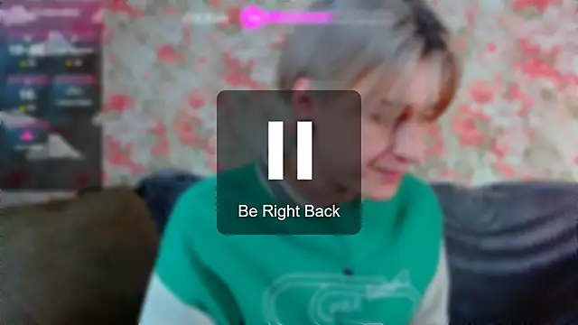 Snapshot of _YummyTony_ chatting on January 6, 2025, 8:28 pm YummyTony online show from January 6, 2025, 8:28 pm