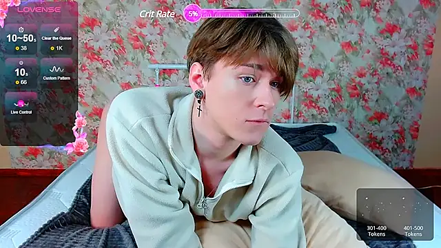 Snapshot of _YummyTony_ chatting on February 22, 2025, 2:19 pm YummyTony online show from February 22, 2025, 2:19 pm