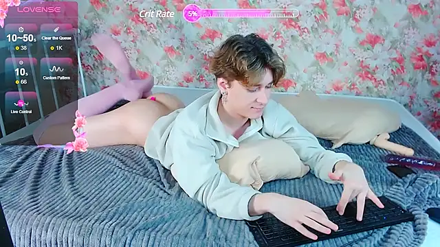 Snapshot of _YummyTony_ chatting on March 15, 2025, 2:23 pm YummyTony online show from March 15, 2025, 2:23 pm