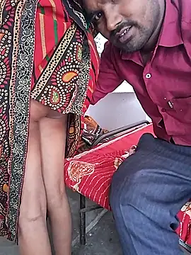 Snapshot of Rani019 chatting on November 18, 2025, 4:16 am Rani019 online show from November 18, 2025, 4:16 am