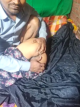 Snapshot of Rani019 chatting on February 4, 2025, 7:33 pm Rani019 online show from February 4, 2025, 7:33 pm