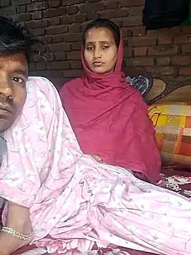 Snapshot of Rani019 chatting on February 17, 2025, 3:36 am Rani019 online show from February 17, 2025, 3:36 am