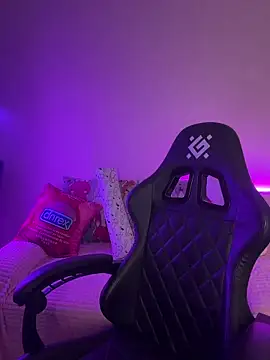 Your insomniya online show from December 16, 2025, 10:14 pm