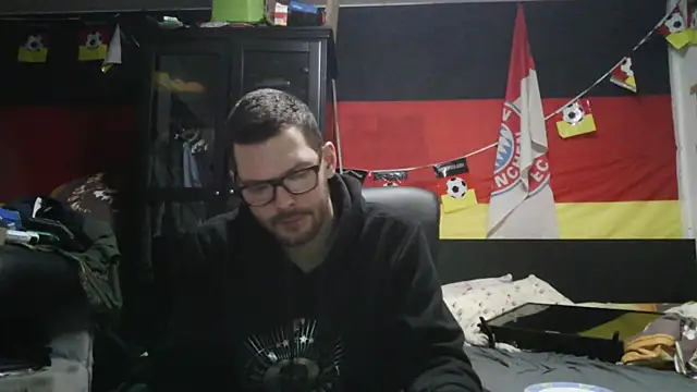 Snapshot of Die-geile-Sau chatting on March 3, 2026, 5:42 pm Die-geile-Sau online show from March 3, 2026, 5:42 pm