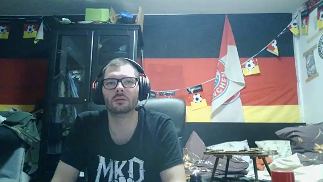 Snapshot of Die-geile-Sau chatting on January 16, 2026, 10:14 pm Die-geile-Sau online show from January 16, 2026, 10:14 pm