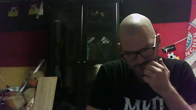 Die-geile-Sau online show from October 22, 2025, 9:13 pm