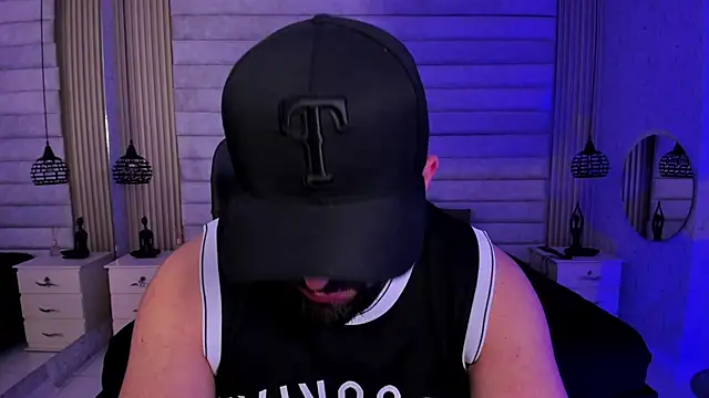 jhon bear03 online show from May 23, 2026, 11:42 am