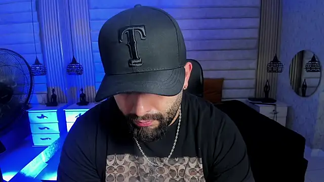 jhon bear03 online show from April 22, 2026, 11:17 am