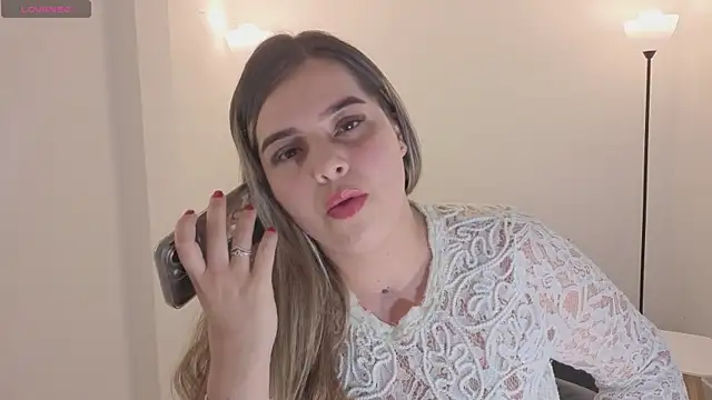 camiilaa1 online show from April 12, 2026, 3:10 am