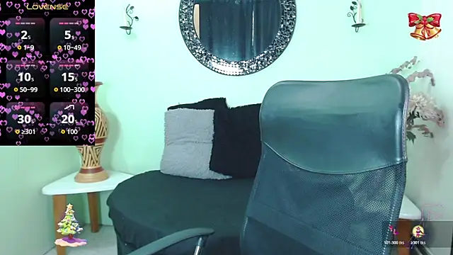 Snapshot of Sofia_Franco_ chatting on November 28, 2025, 7:25 pm Sofia Franco online show from November 28, 2025, 7:25 pm